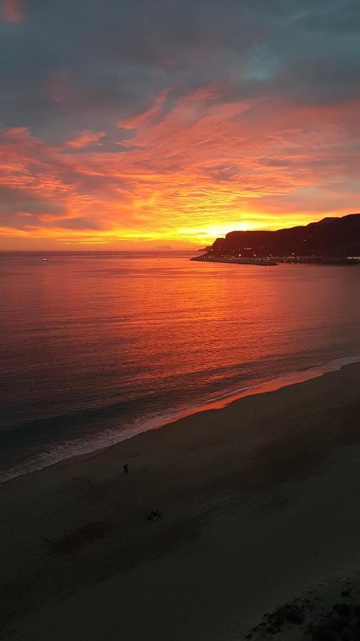 Flamingo Apartment Sesimbra Bagian luar foto