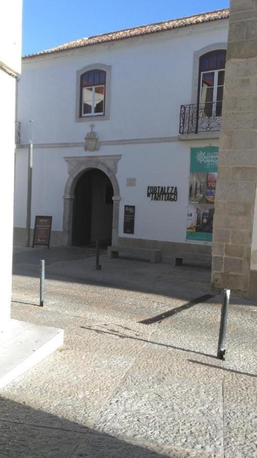 Flamingo Apartment Sesimbra Bagian luar foto