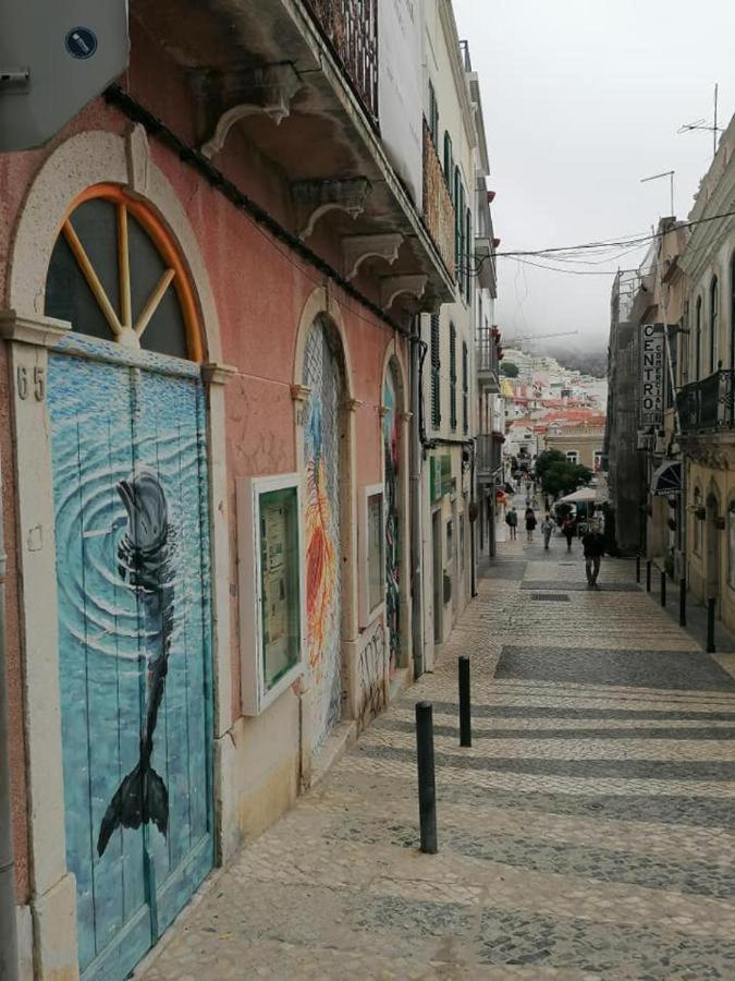 Flamingo Apartment Sesimbra Bagian luar foto